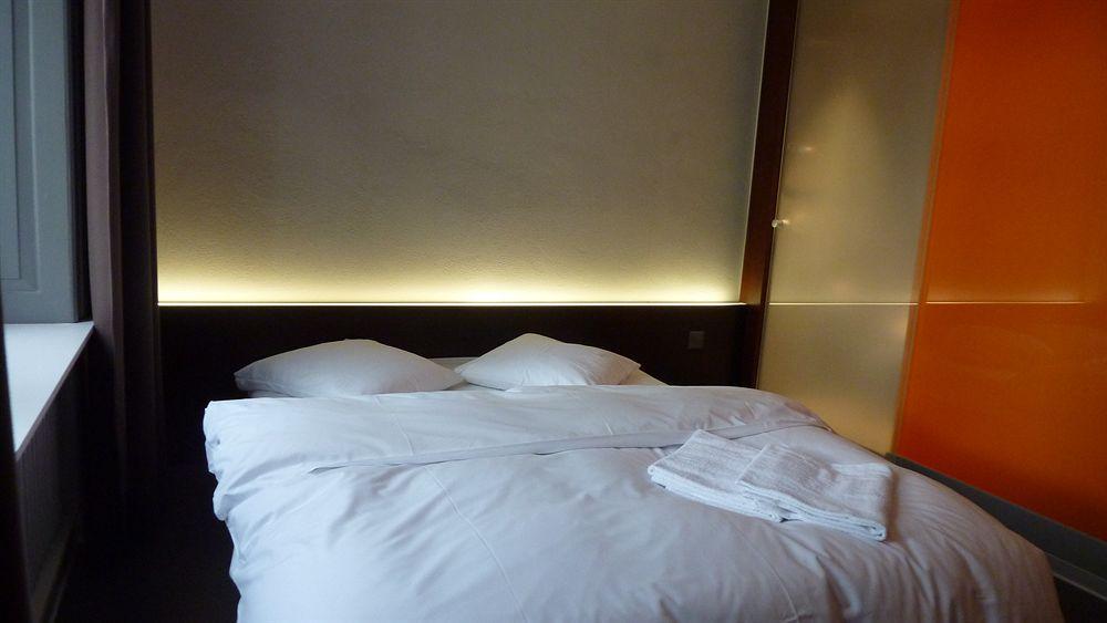 Easyhotel Zuerich City Centre Екстер'єр фото