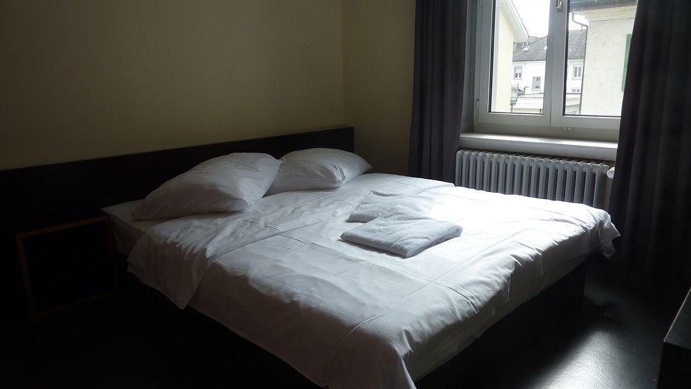 Easyhotel Zuerich City Centre Екстер'єр фото