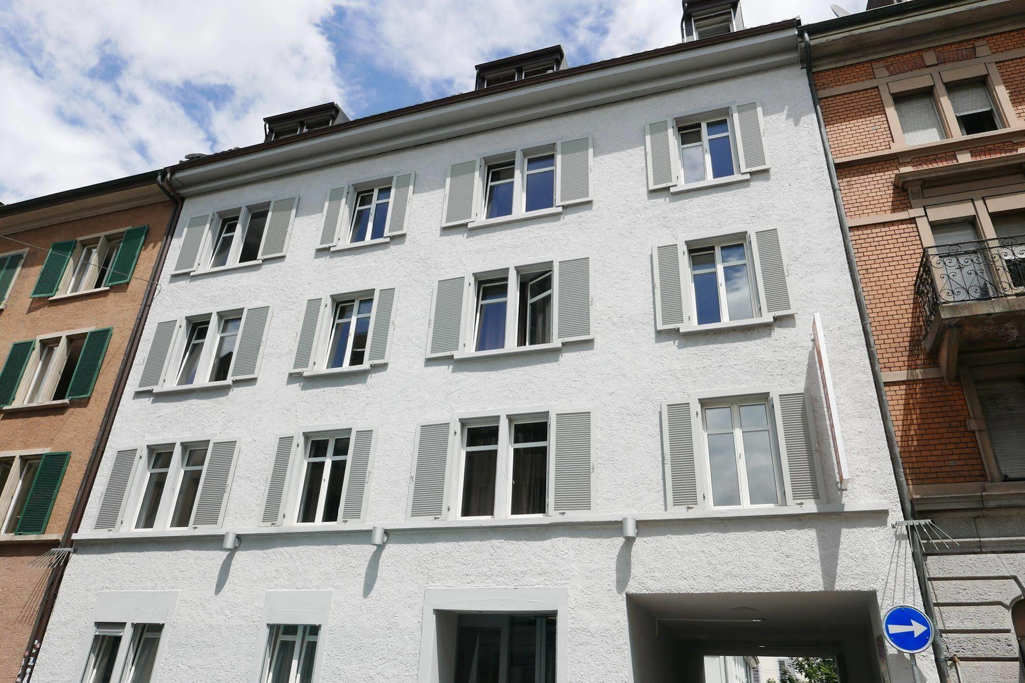 Easyhotel Zuerich City Centre Екстер'єр фото