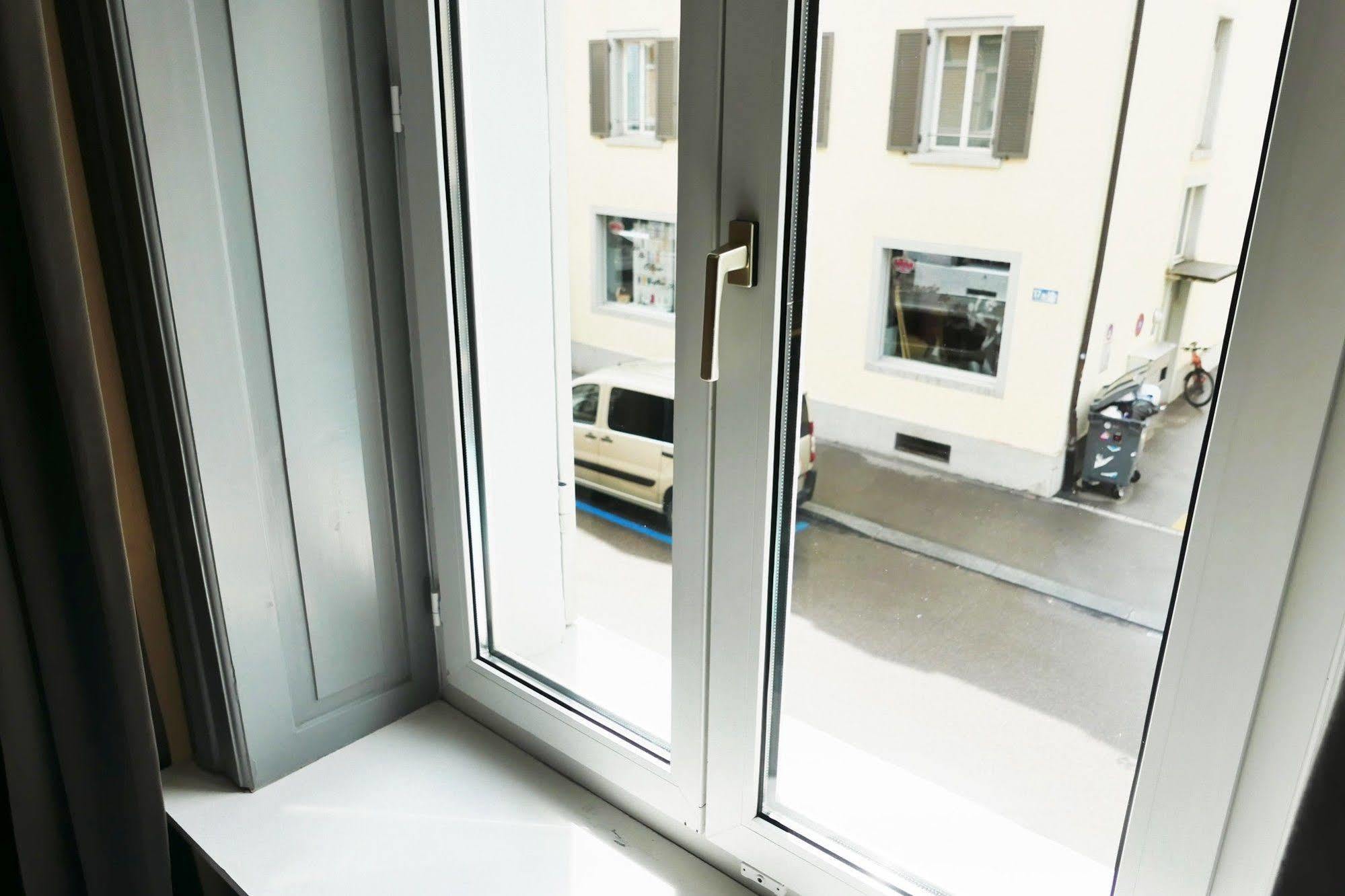 Easyhotel Zuerich City Centre Екстер'єр фото