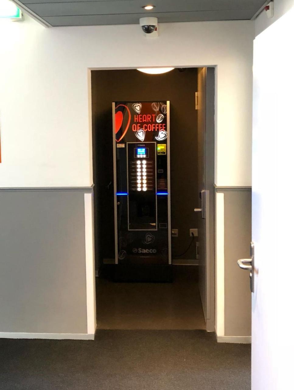 Easyhotel Zuerich City Centre Екстер'єр фото